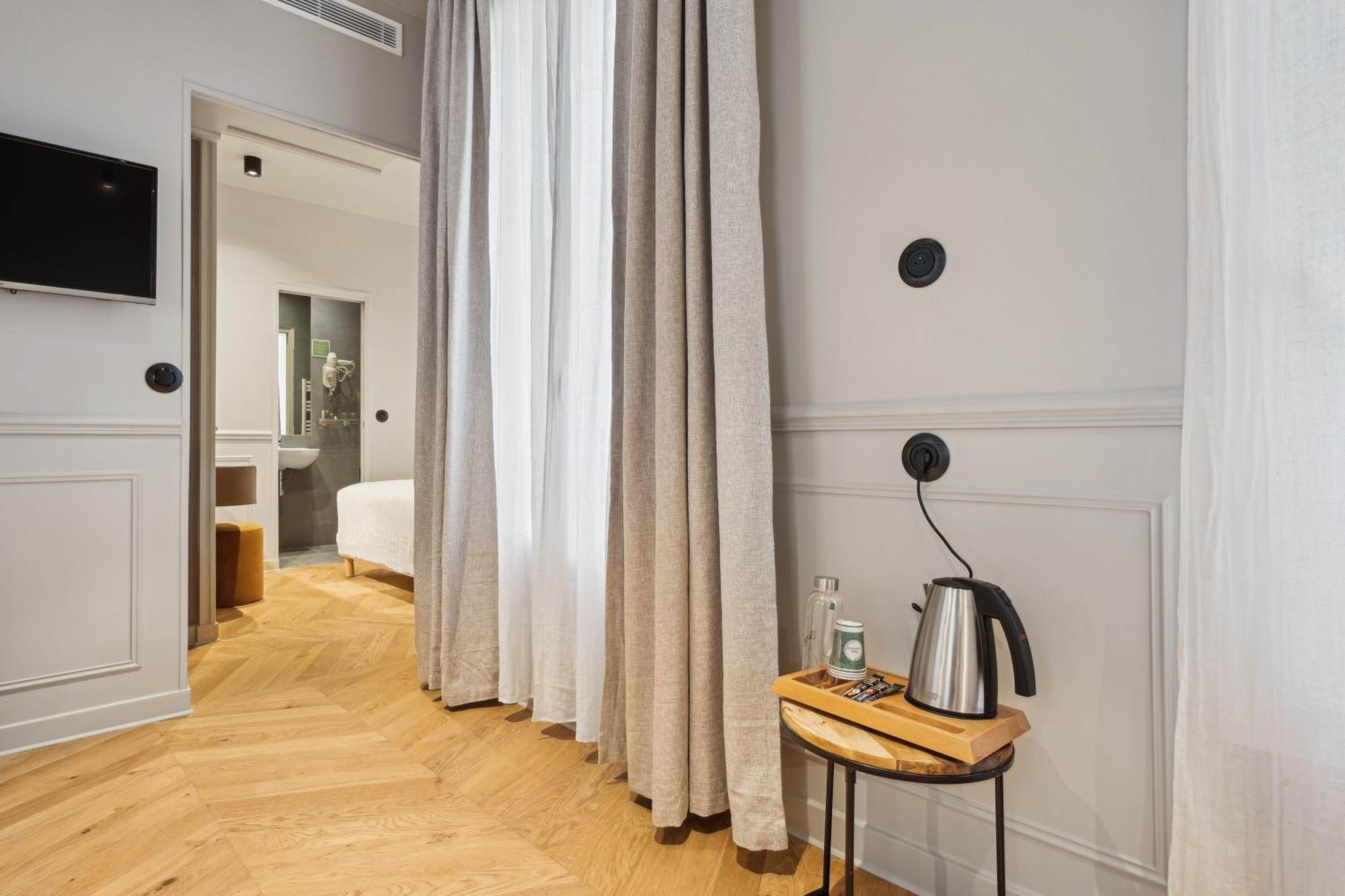 Hotel Clemence Paris Dış mekan fotoğraf