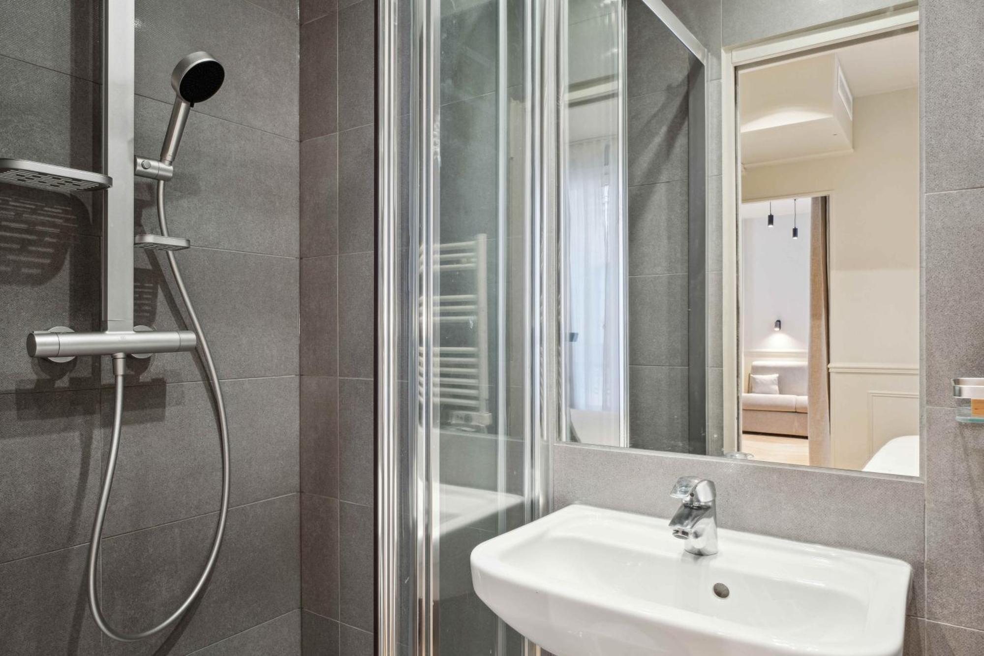 Hotel Clemence Paris Dış mekan fotoğraf